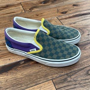 Unique Checkerboard Color Combo Vans Women’s Size 8.5